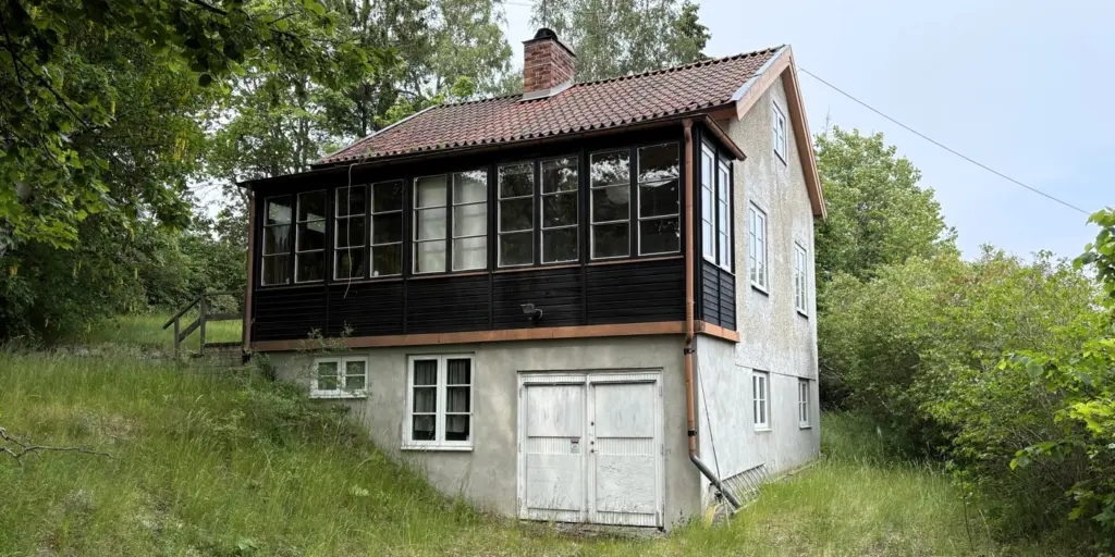 Villa vid Kyrkviken. 