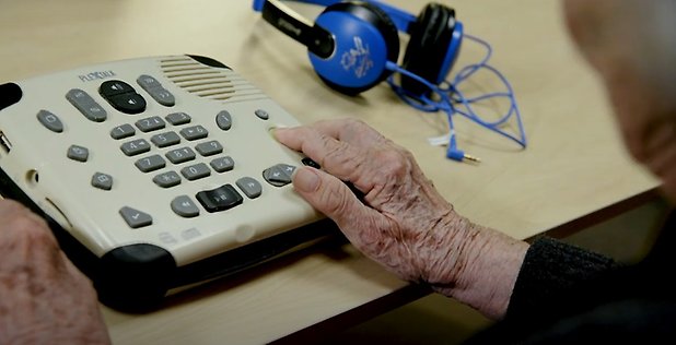 Taltidningen bränns varje vecka på cd-skivor och skickas ut till ett 40-tal trogna prenumeranter.