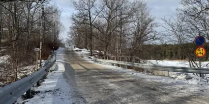 Ekholmsnäsbron i vinterskrud