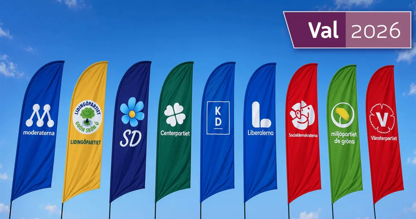 Partiflaggor inför valet 2026 mot blå bakgrund.