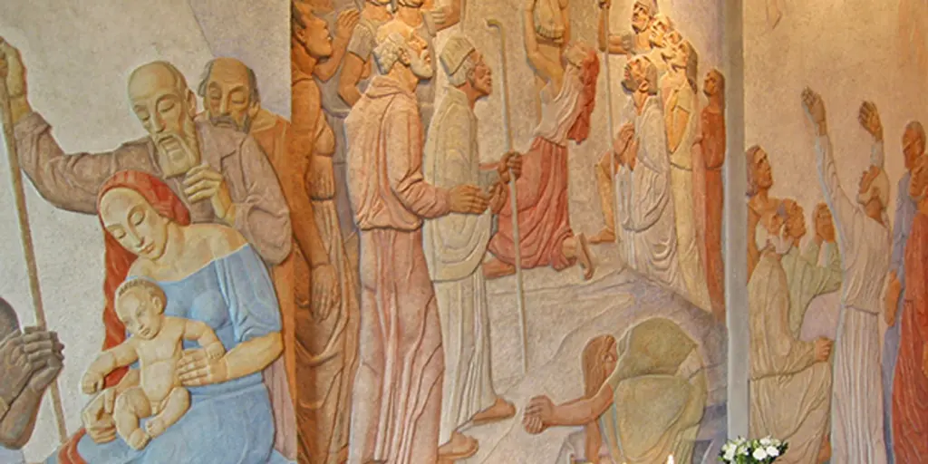 En relief som föreställer kristna högtider, bland annat Jesu födelse och hyllning. 
